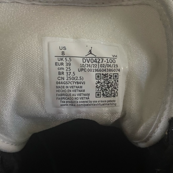 Air Jordan 1 Mid SE Light Steel Gray Womens US Size 8 - Picture 2 of 3